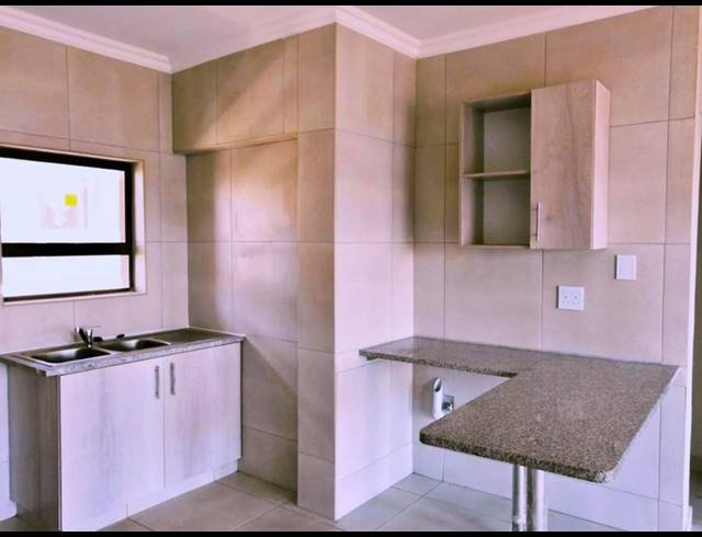 2 BEDROOM PROPERTY TO RENT IN BLUFF